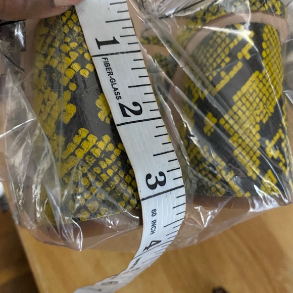 Antonio Melani Bayslie Leather Knotted Sandals - Picture 11 of 11